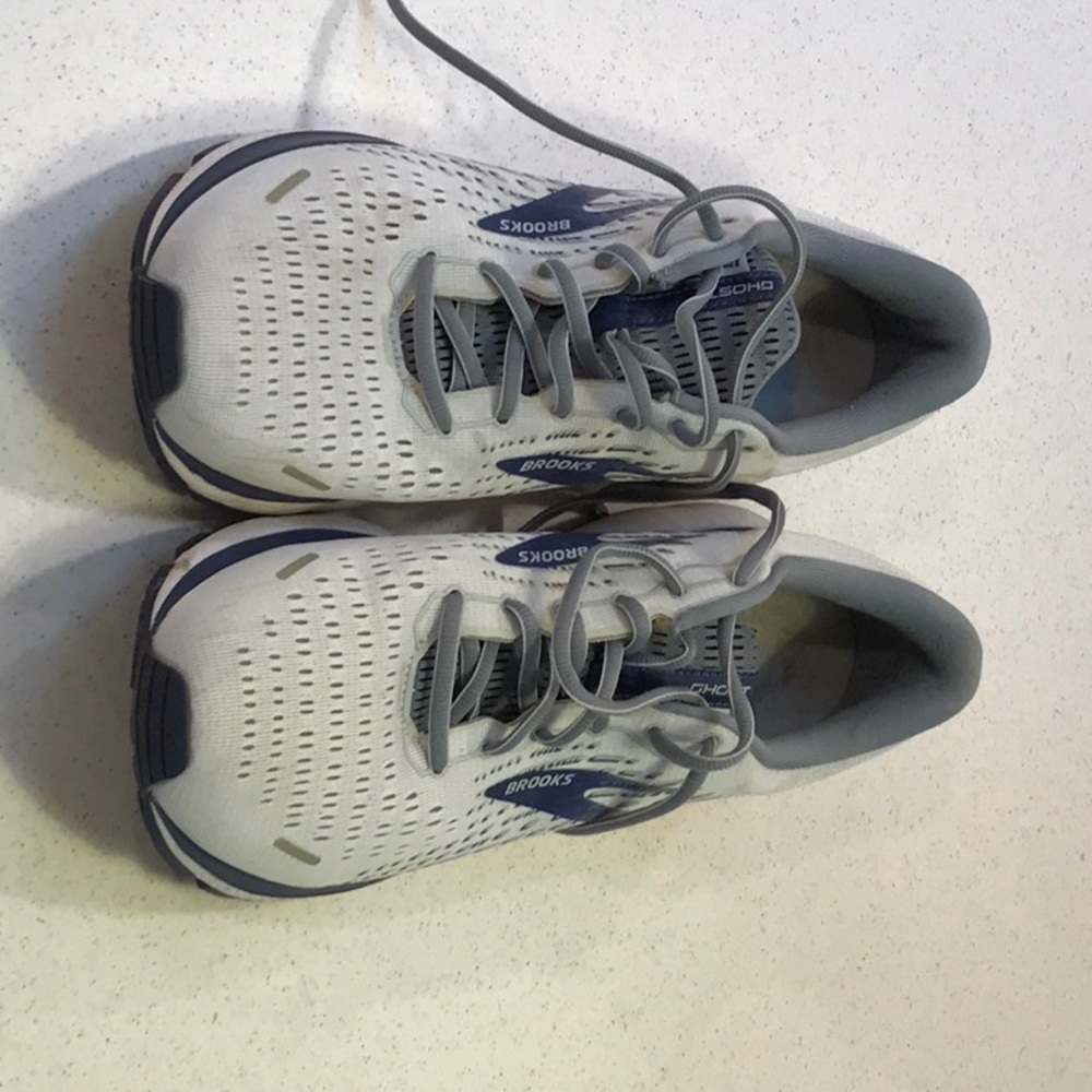 Brooks Ghost 13 Size 12B Men's Running Shoes